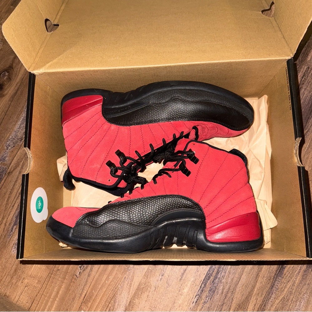 Jordan Red and Black Sneakers - Picture 2 of 6